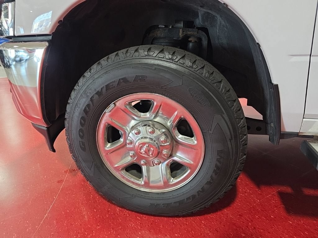 2022 RAM 3500 Tradesman Crew Cab 4x4 6'4" Box