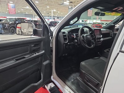 2022 RAM 3500 Tradesman Crew Cab 4x4 6'4" Box