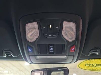 2022 RAM 3500 Tradesman Crew Cab 4x4 6'4" Box