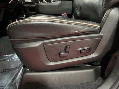 2019 RAM 3500 Laramie Crew Cab 4x4 8' Box