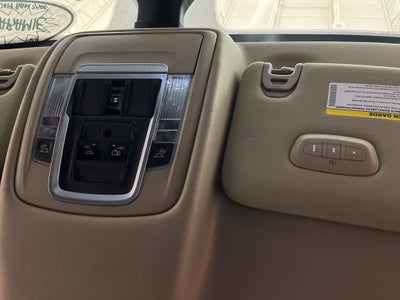 2019 RAM 3500 Laramie Crew Cab 4x4 8' Box