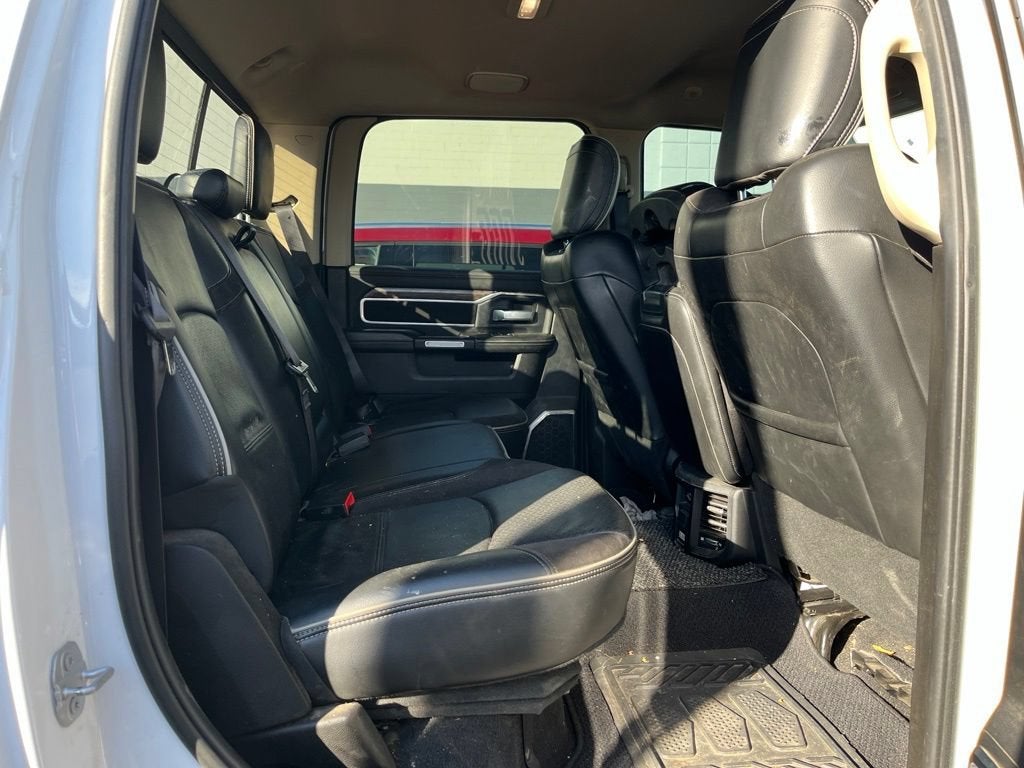 2019 RAM 3500 Laramie Crew Cab 4x4 8' Box