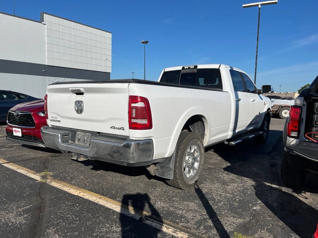 2019 RAM 3500 Laramie Crew Cab 4x4 8' Box