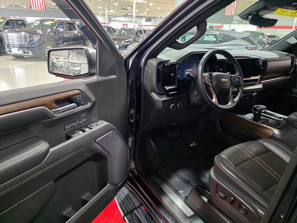 2022 Chevrolet Silverado 1500 High Country