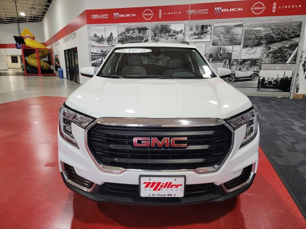 2023 GMC Terrain SLE
