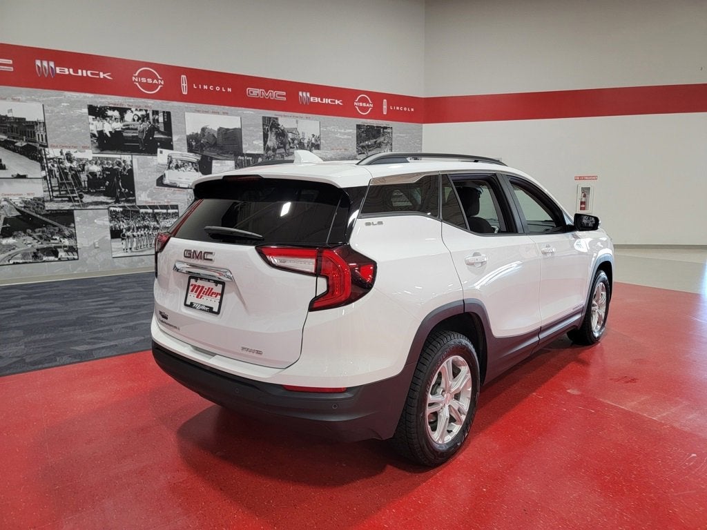 2023 GMC Terrain SLE