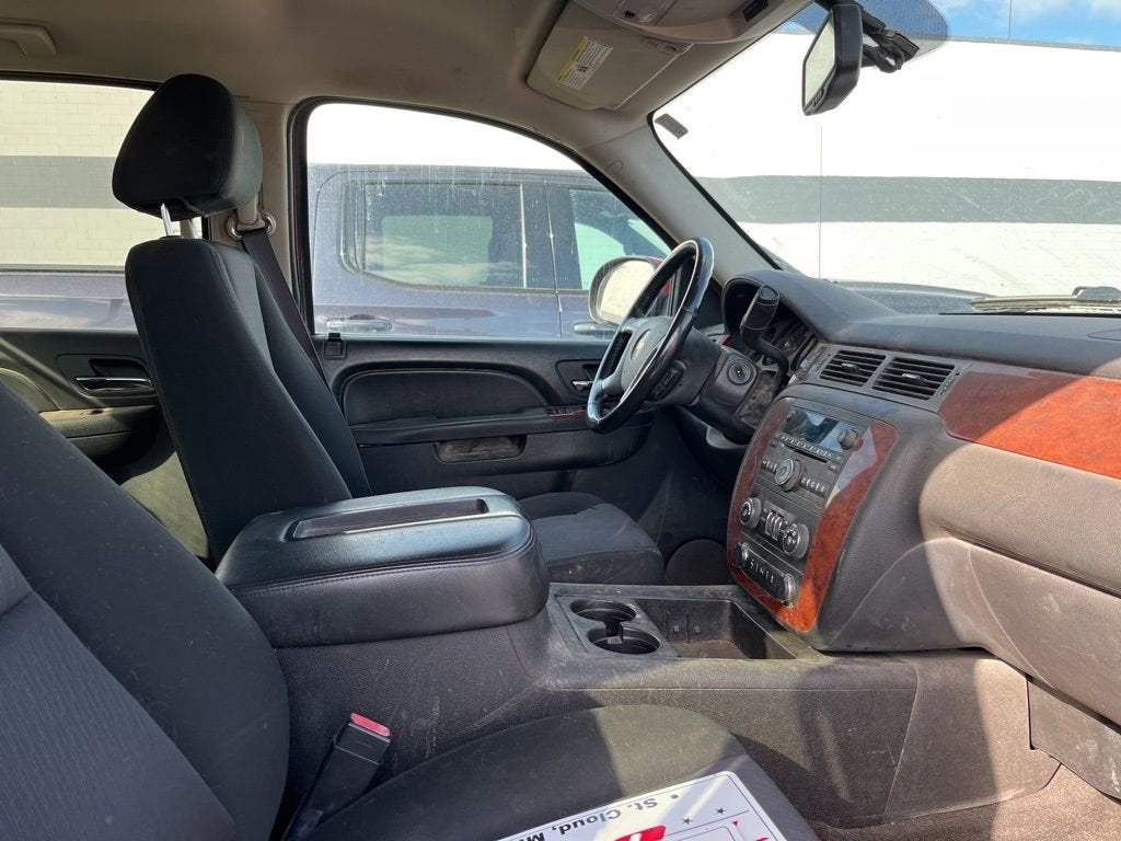 2012 Chevrolet Avalanche LS