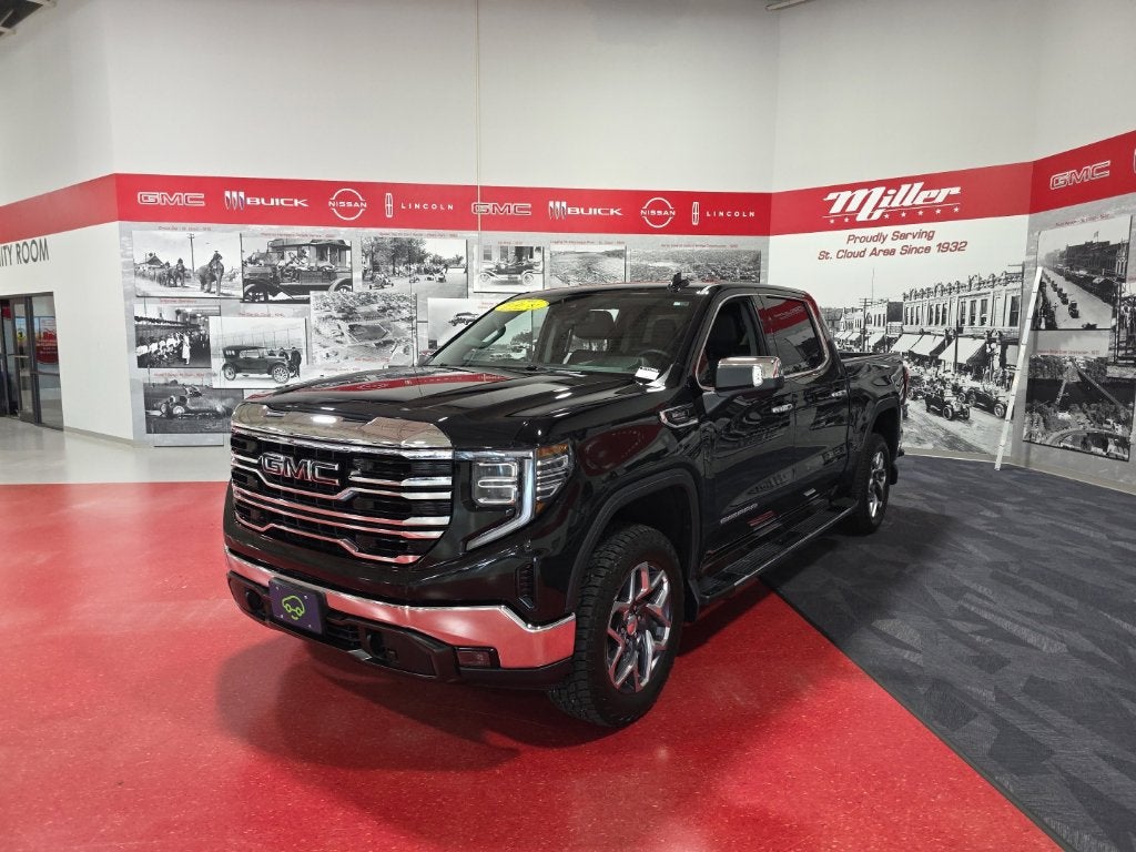 2025 GMC Sierra 1500 SLT