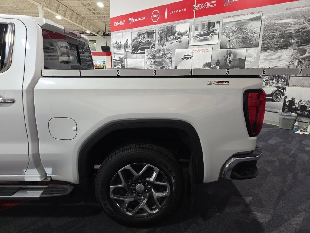 2022 GMC Sierra 1500 SLT