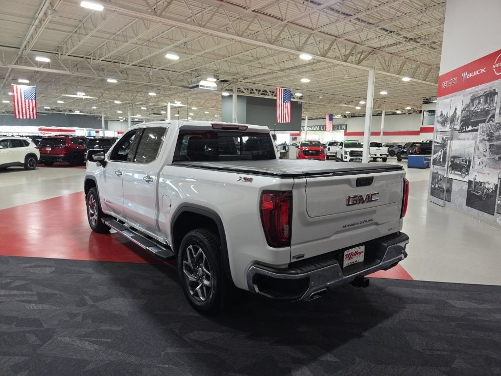 2022 GMC Sierra 1500 SLT