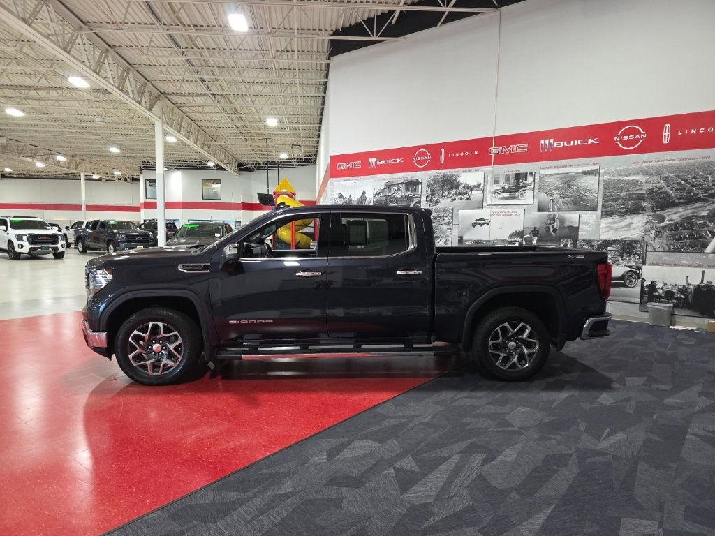 2025 GMC Sierra 1500 SLT