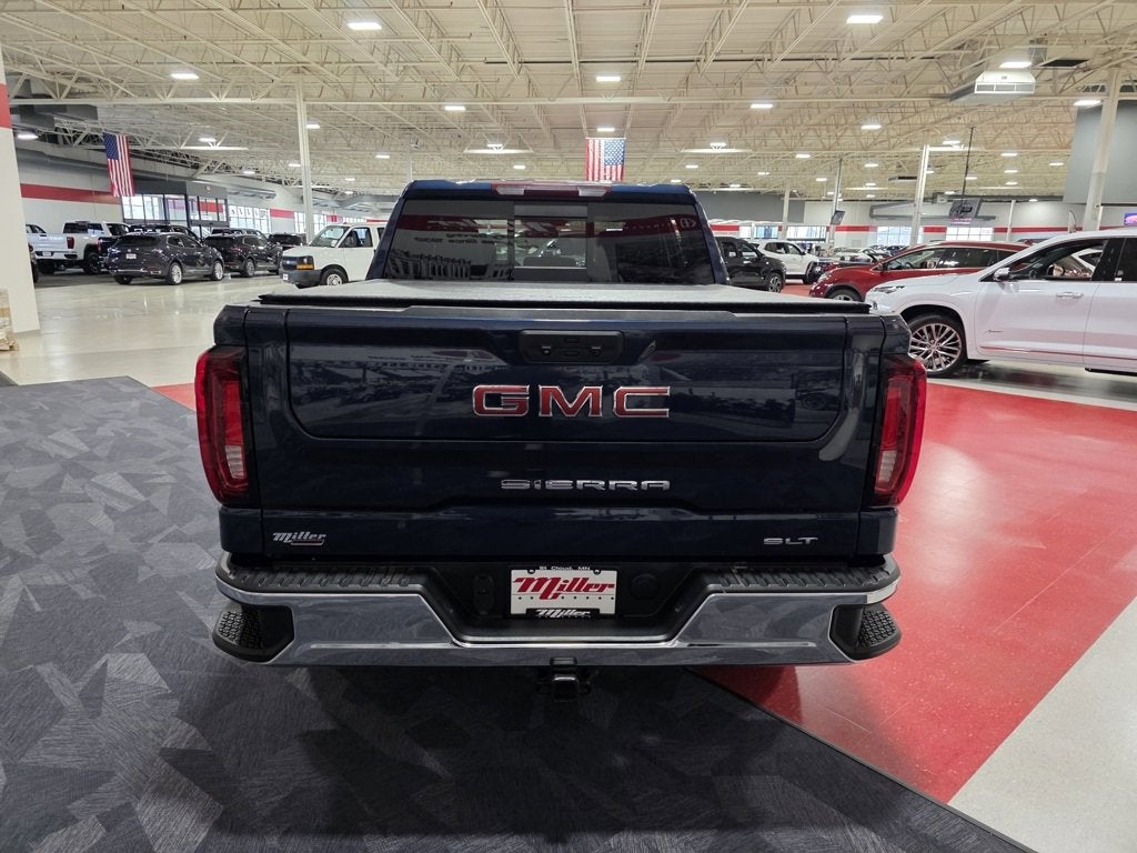 2022 GMC Sierra 1500 SLT