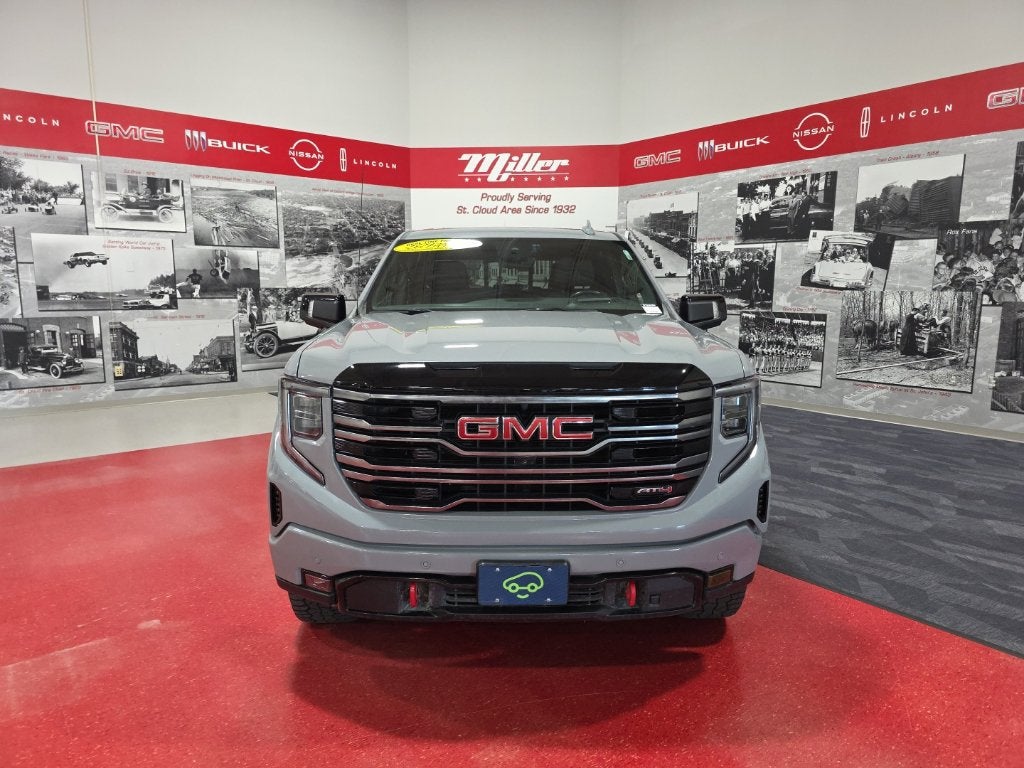 2025 GMC Sierra 1500 AT4