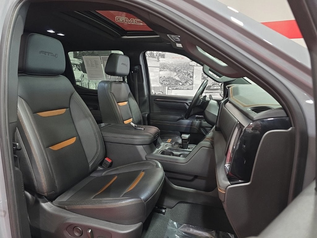 2025 GMC Sierra 1500 AT4