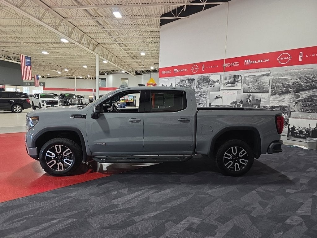 2025 GMC Sierra 1500 AT4