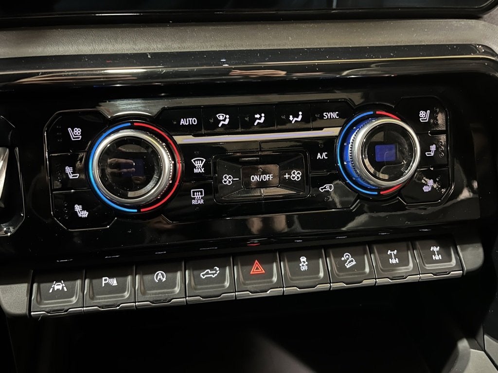 2024 GMC Sierra 1500 AT4X