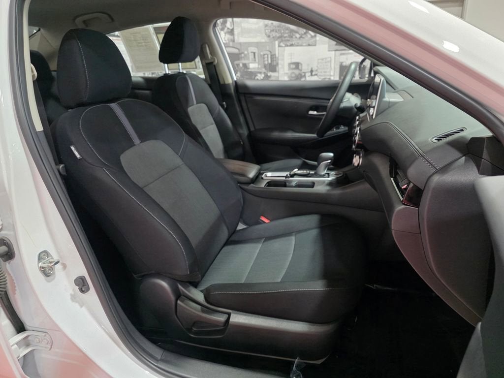 2023 Nissan Sentra SV Xtronic CVT
