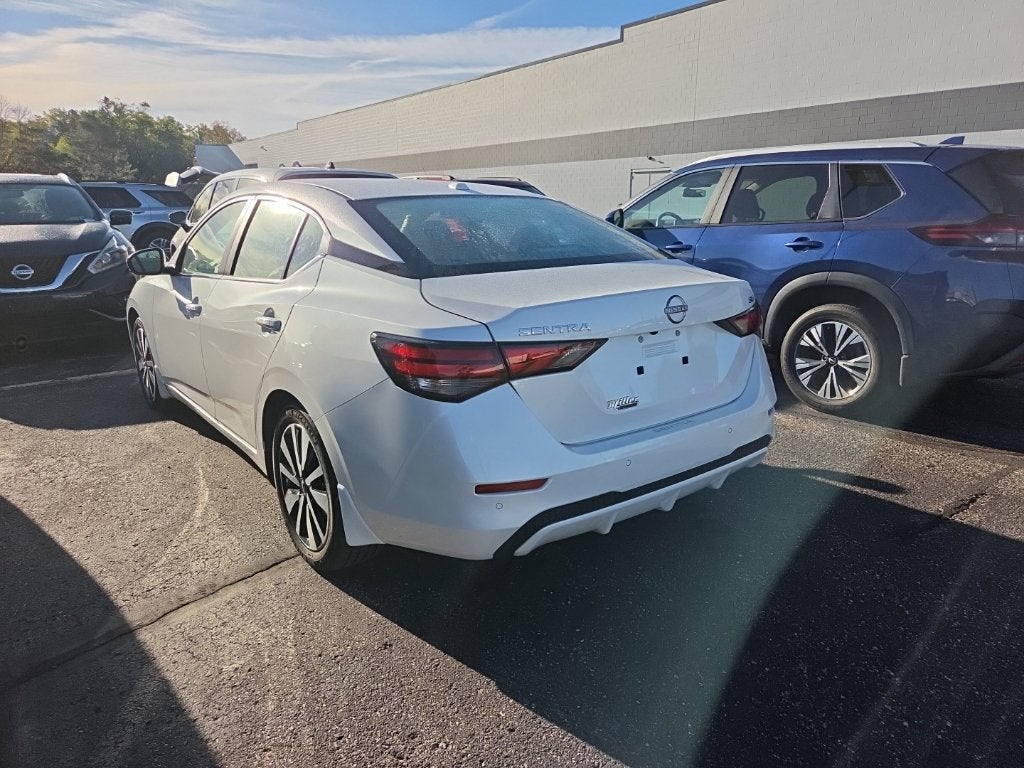 2024 Nissan Sentra SV Xtronic CVT