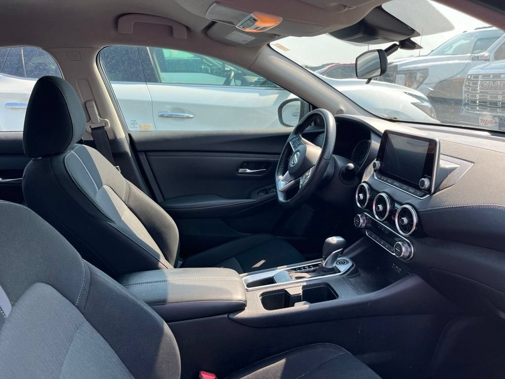 2023 Nissan Sentra SV Xtronic CVT