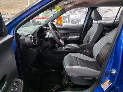 2023 Nissan Kicks SR Xtronic CVT