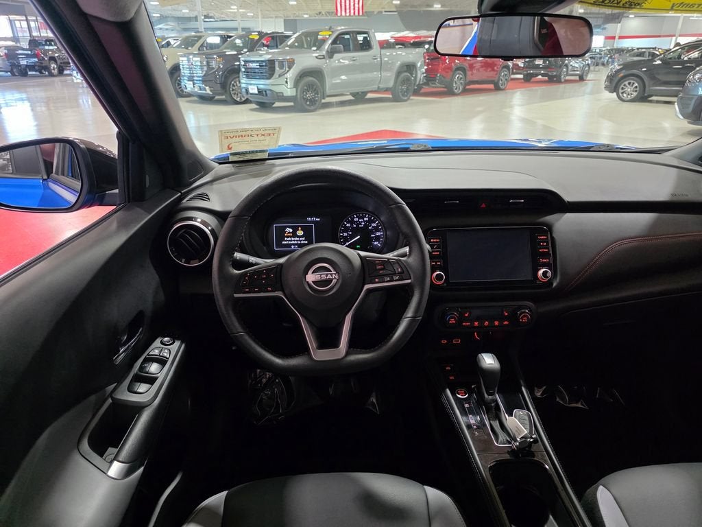 2023 Nissan Kicks SR Xtronic CVT