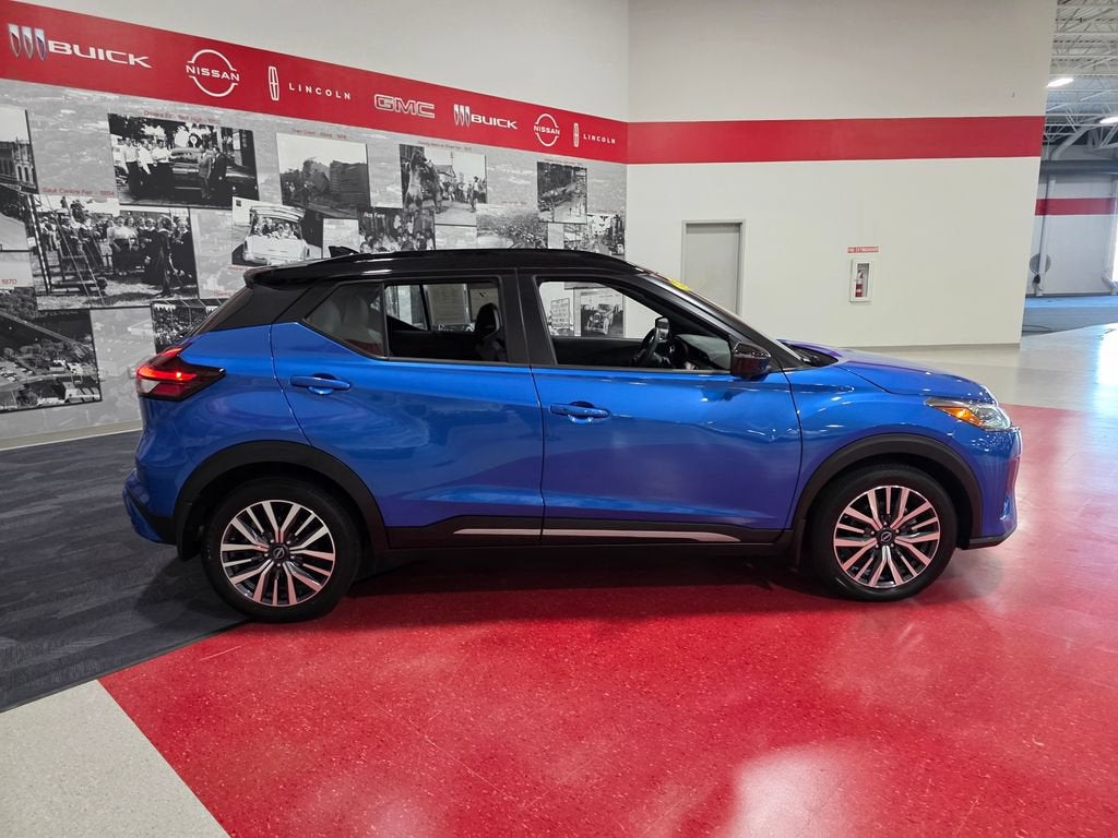 2023 Nissan Kicks SR Xtronic CVT