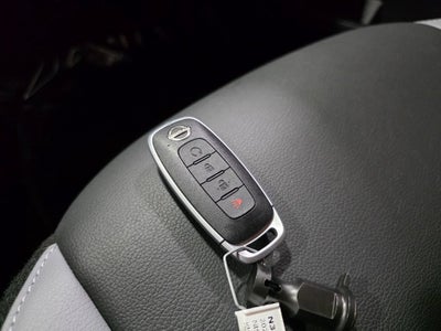 2023 Nissan Kicks SR Xtronic CVT