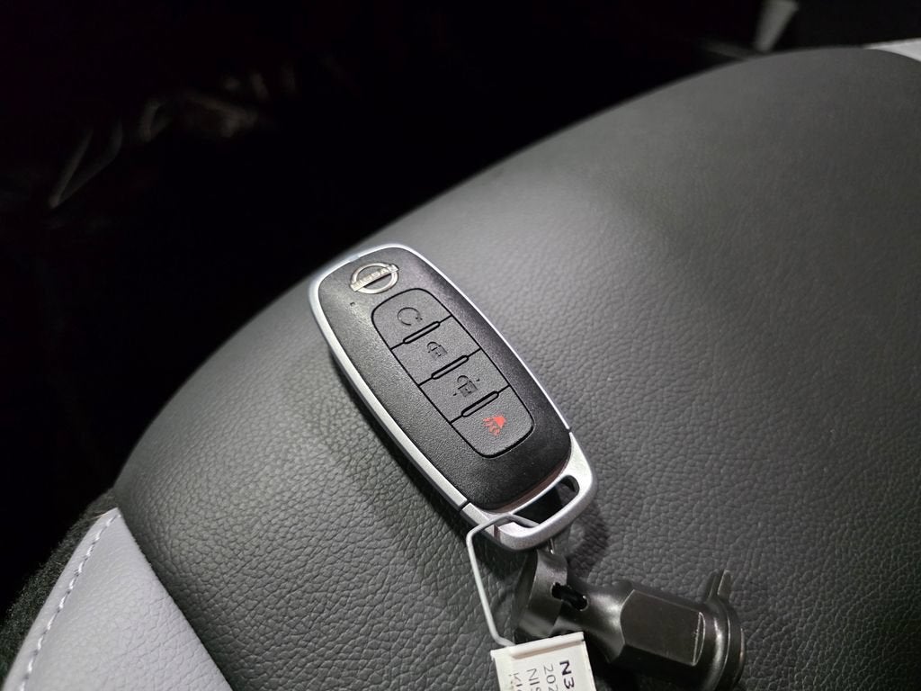 2023 Nissan Kicks SR Xtronic CVT