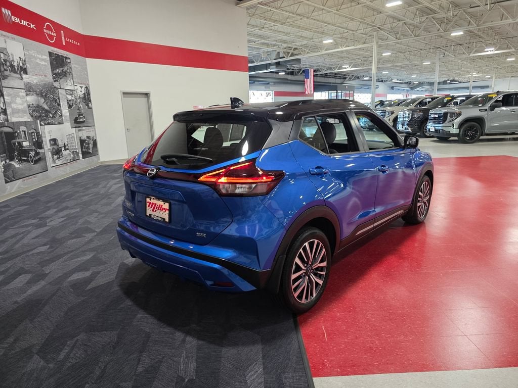 2023 Nissan Kicks SR Xtronic CVT