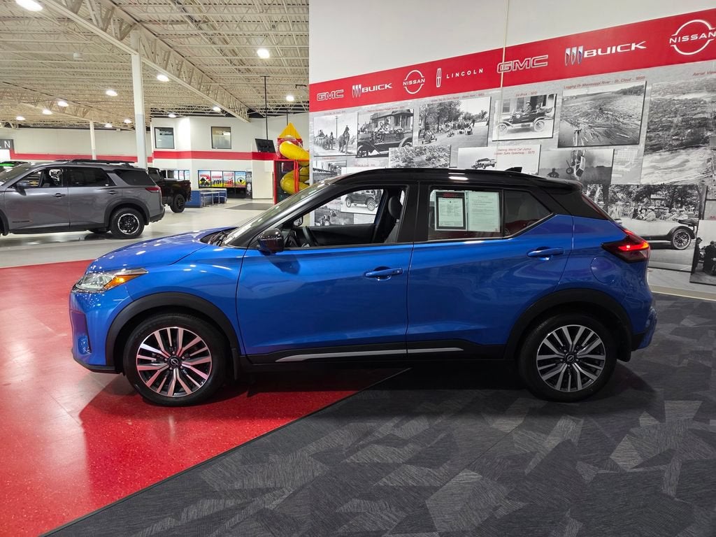 2023 Nissan Kicks SR Xtronic CVT