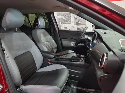2024 Nissan Kicks SR Xtronic CVT