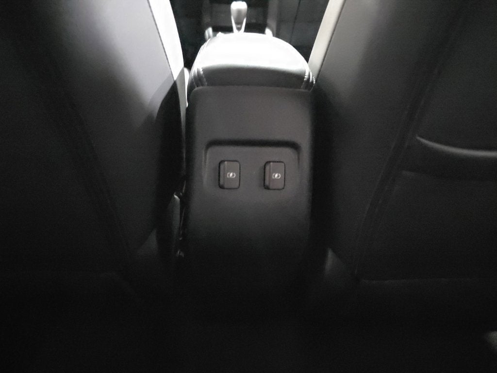2024 Nissan Kicks SR Xtronic CVT