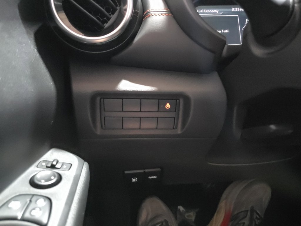 2024 Nissan Kicks SR Xtronic CVT
