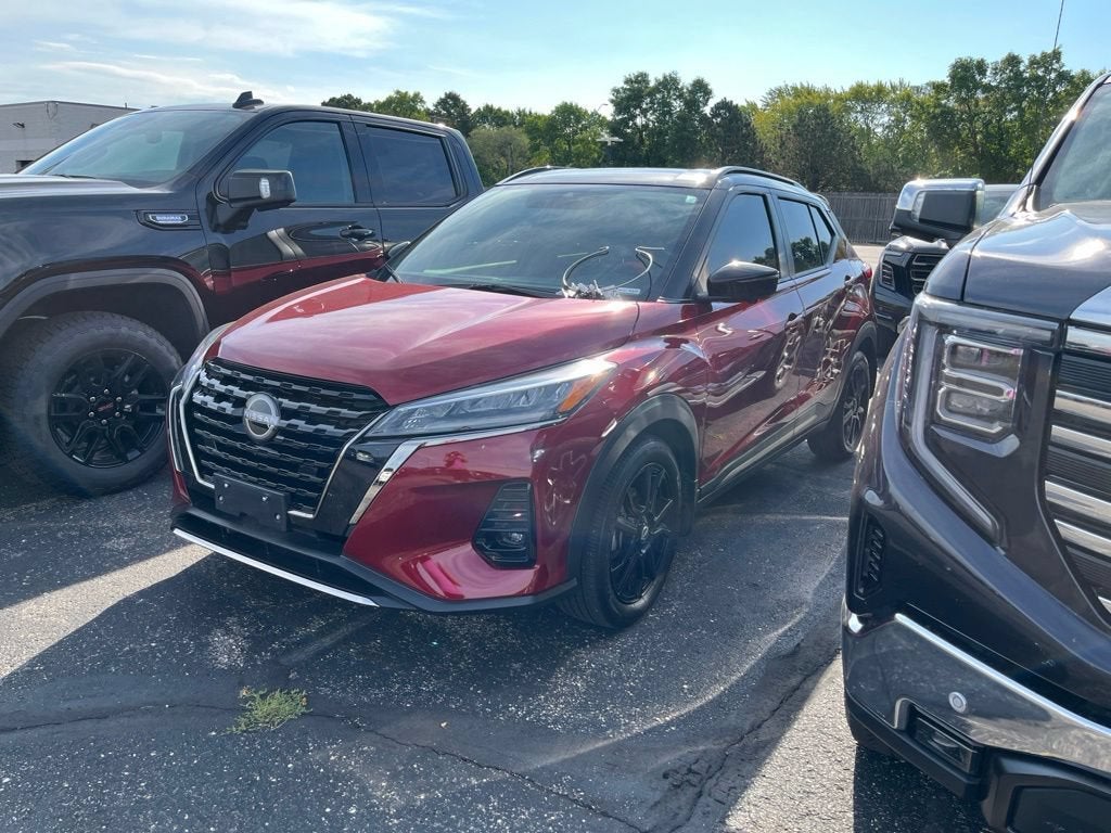 2024 Nissan Kicks SR Xtronic CVT
