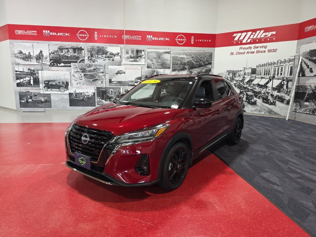 2024 Nissan Kicks SR Xtronic CVT