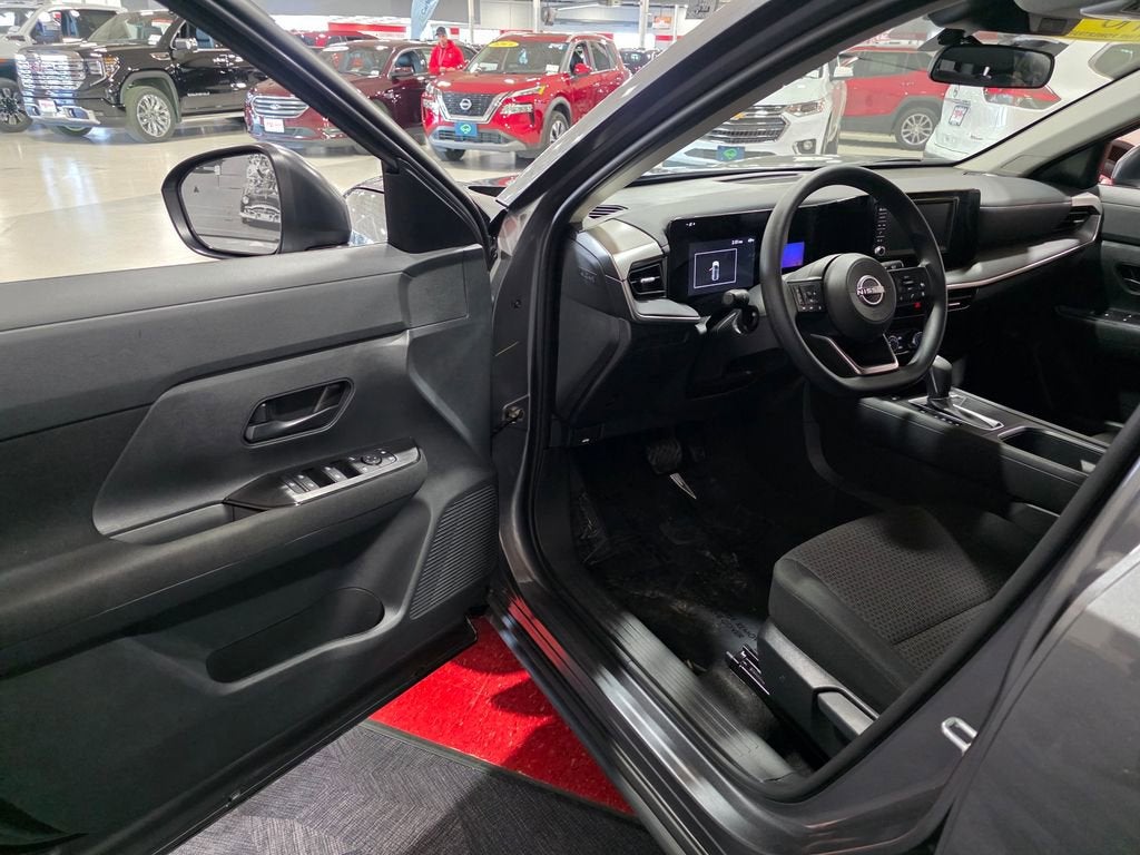 2025 Nissan Kicks S