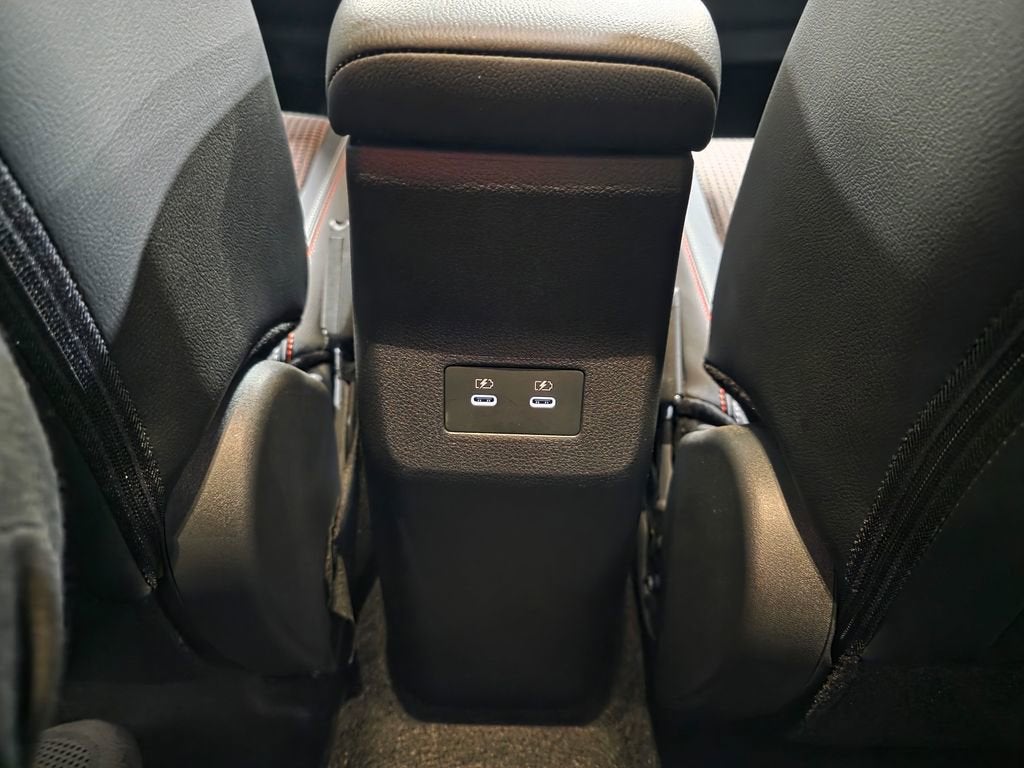 2025 Nissan Kicks SR Intelligent AWD
