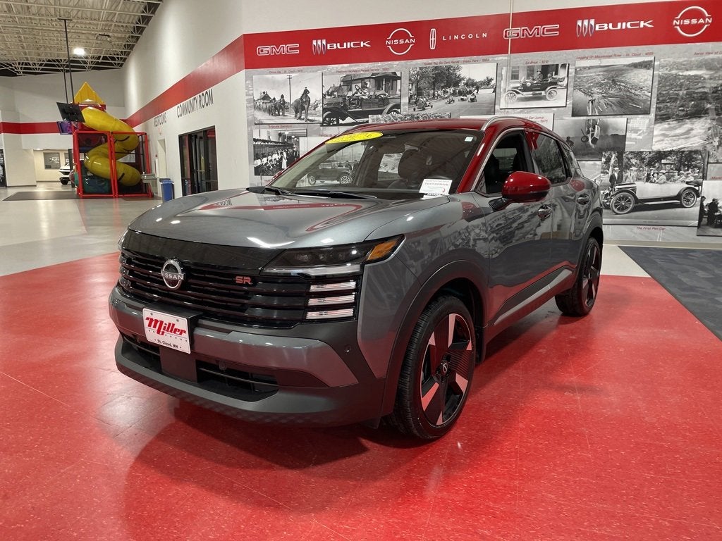 2025 Nissan Kicks SR