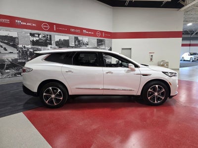 2022 Buick Enclave Essence