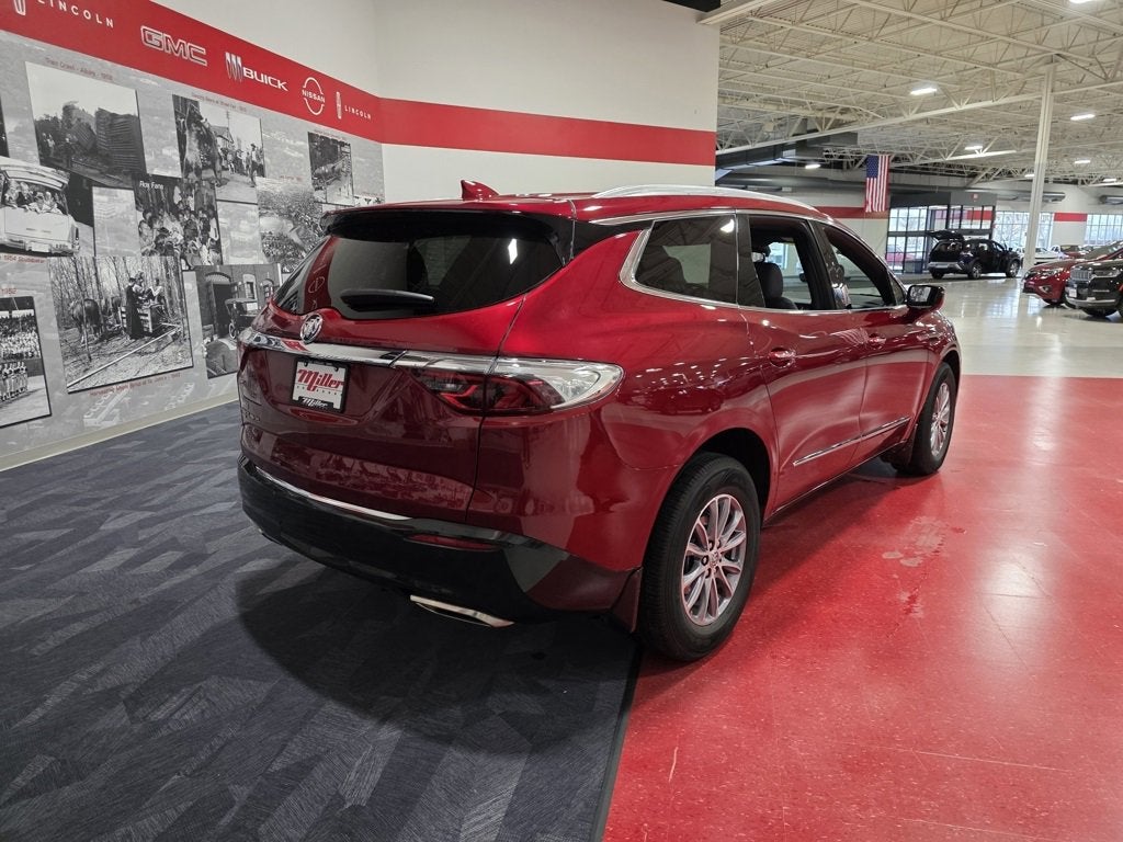 2023 Buick Enclave Essence