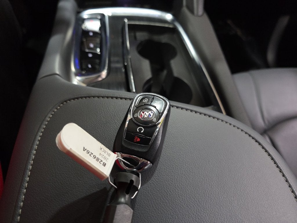 2024 Buick Enclave Essence