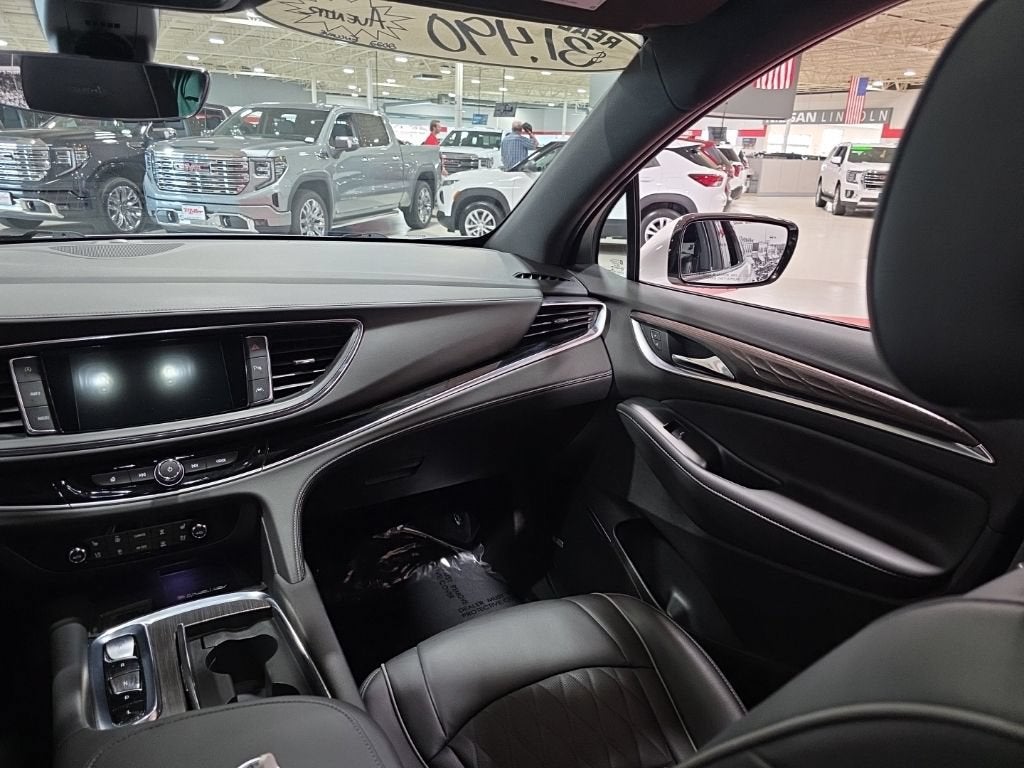 2022 Buick Enclave Avenir