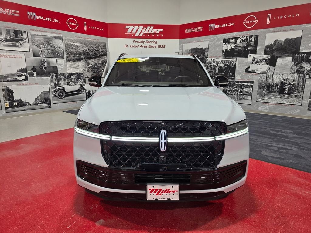 2025 Lincoln Navigator Reserve