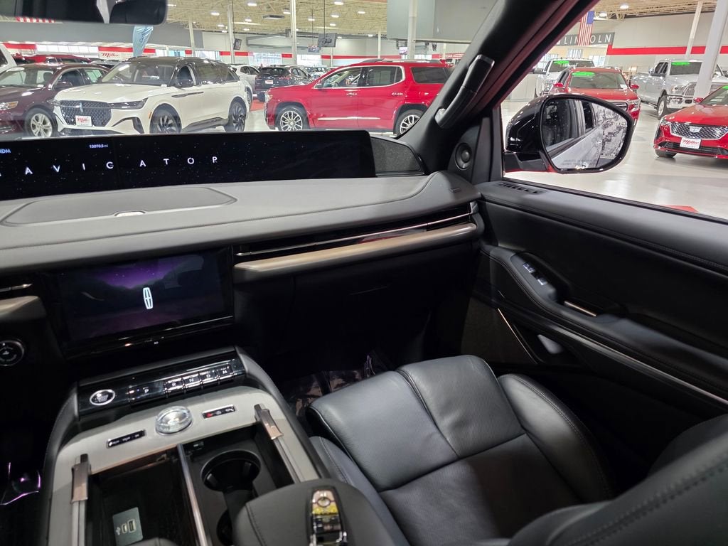 2025 Lincoln Navigator Reserve