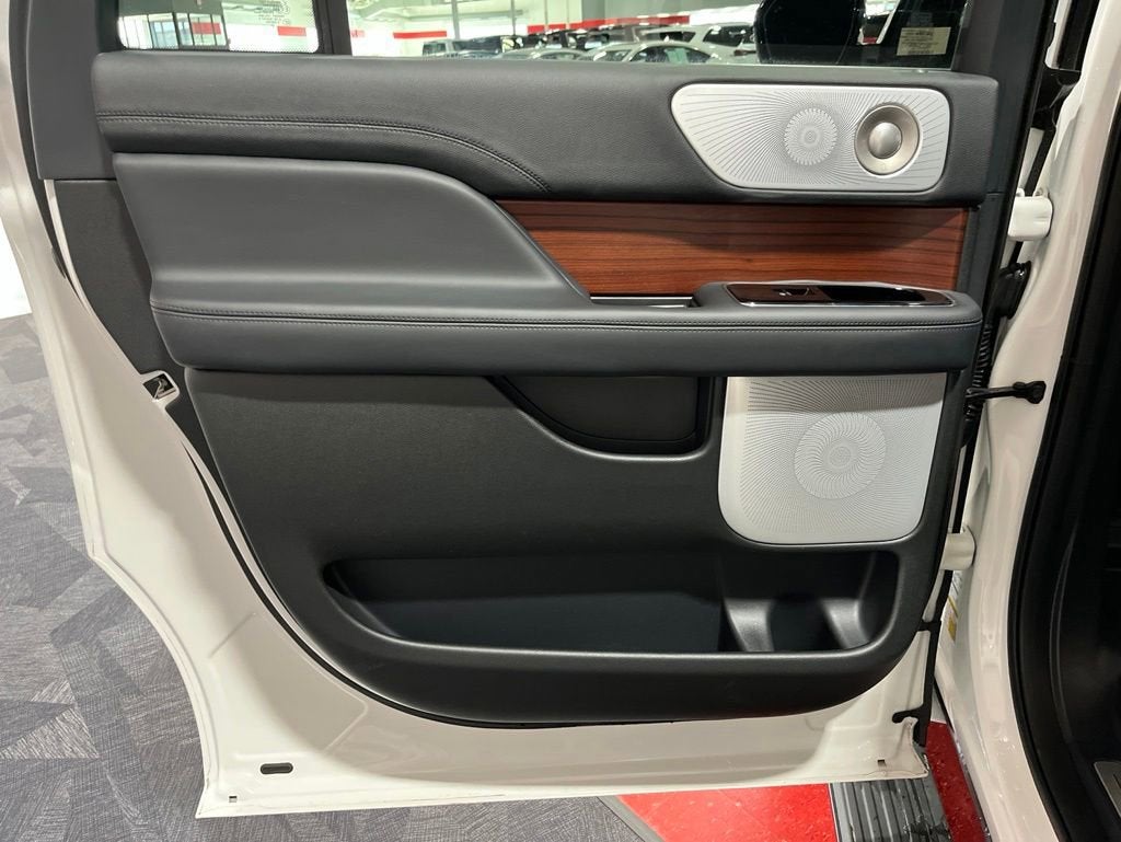 2023 Lincoln Navigator Reserve L