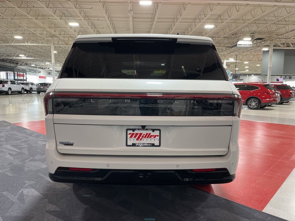 2025 Lincoln Navigator L Reserve