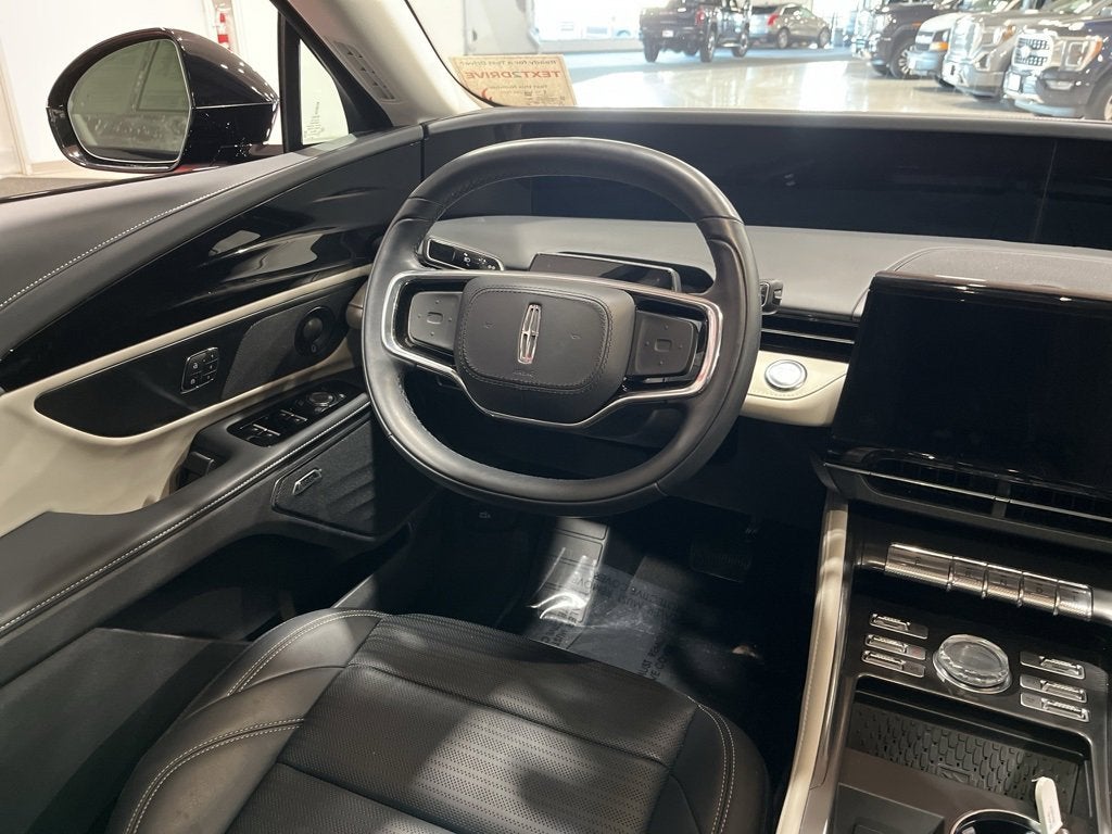 2025 Lincoln Nautilus Reserve