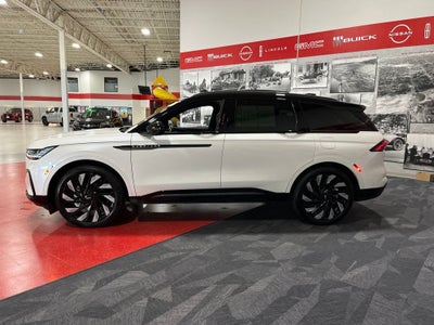 2024 Lincoln Nautilus Reserve