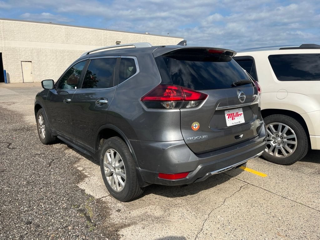 2018 Nissan Rogue SV