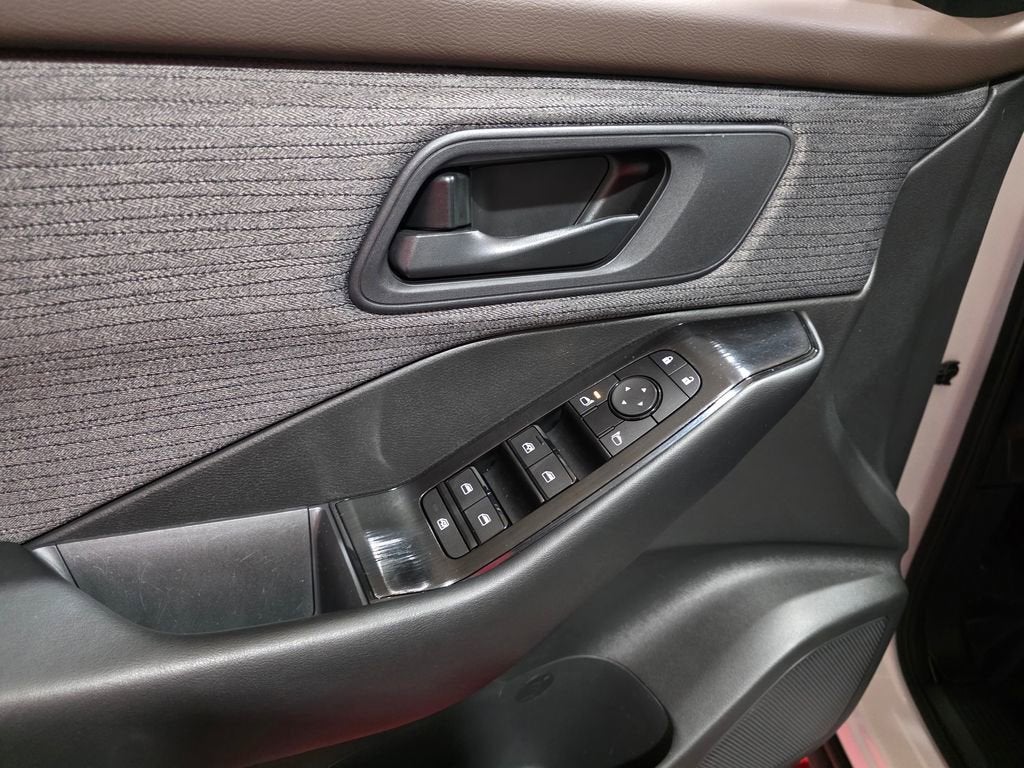 2023 Nissan Rogue S Intelligent AWD